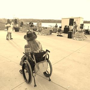 Meet your Posher, Laurie